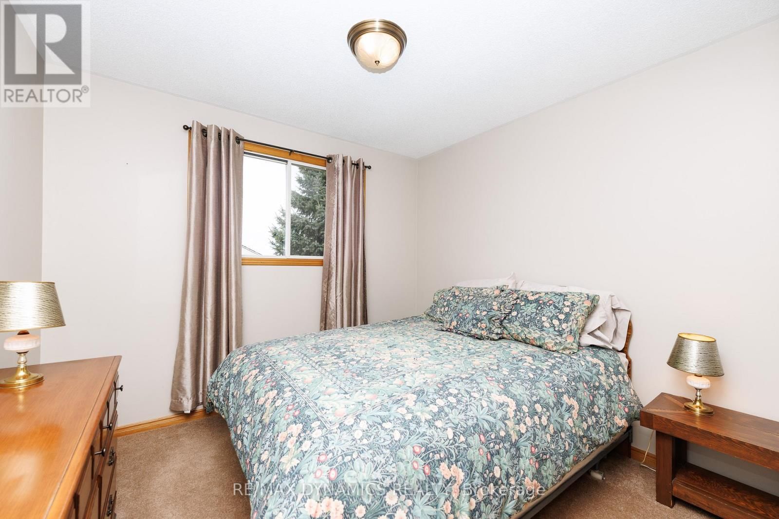 15 ROLLINS DRIVE Image 19