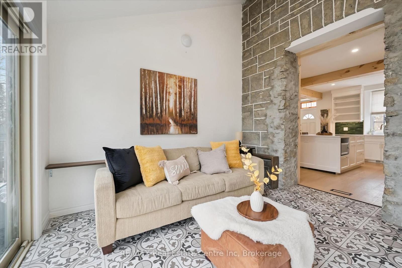 200 ST GEORGE STREET EAST Image 25