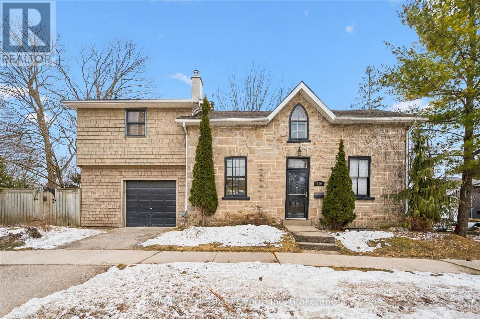 200 ST GEORGE STREET EAST Image 6