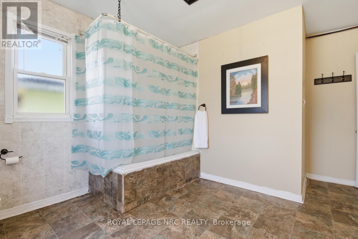 529 ROSEHILL ROAD Image 24