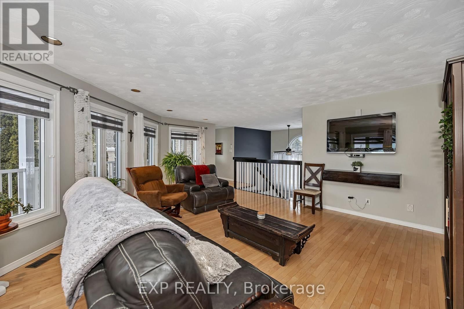 806 LAVAL STREET Image 12