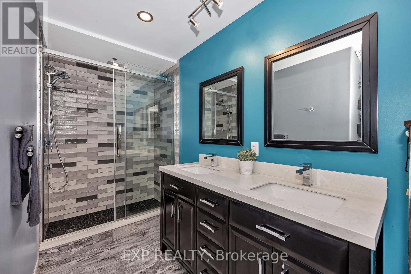 806 LAVAL STREET Image 24