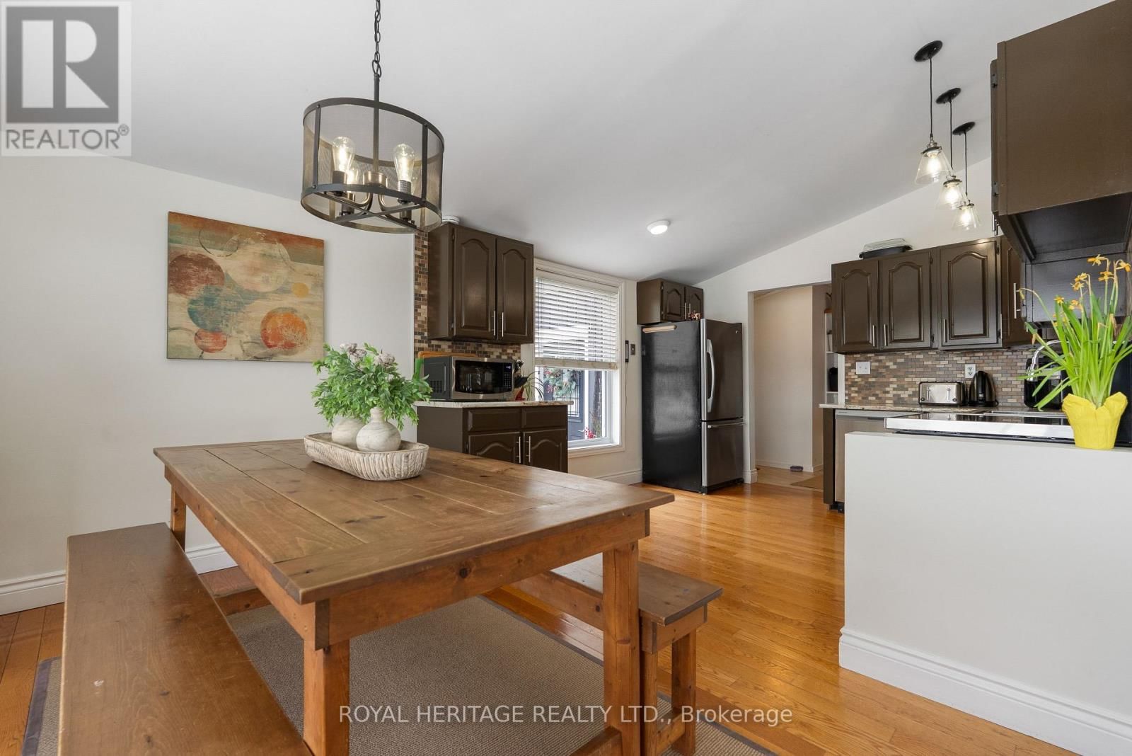 29 THURSTON STREET Image 15