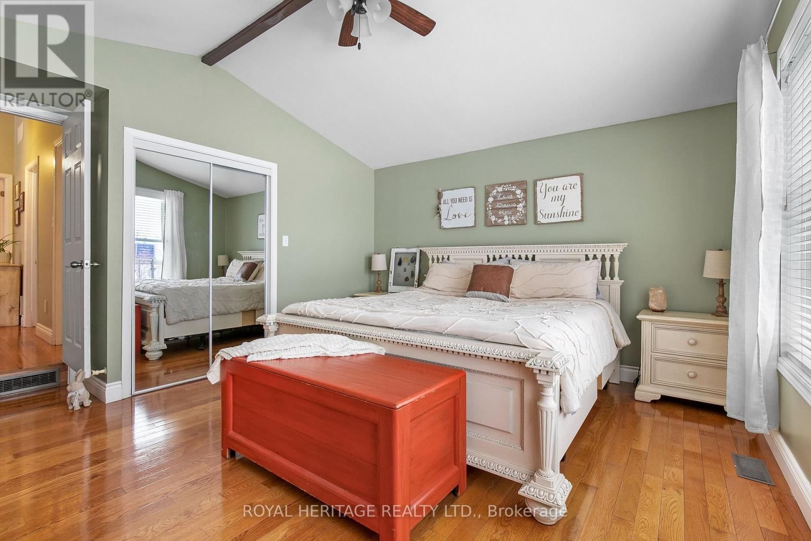 29 THURSTON STREET Image 28