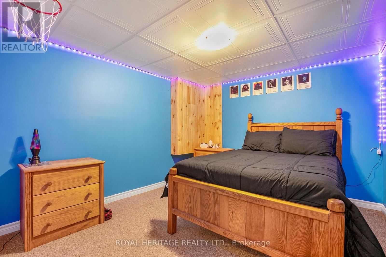 29 THURSTON STREET Image 40