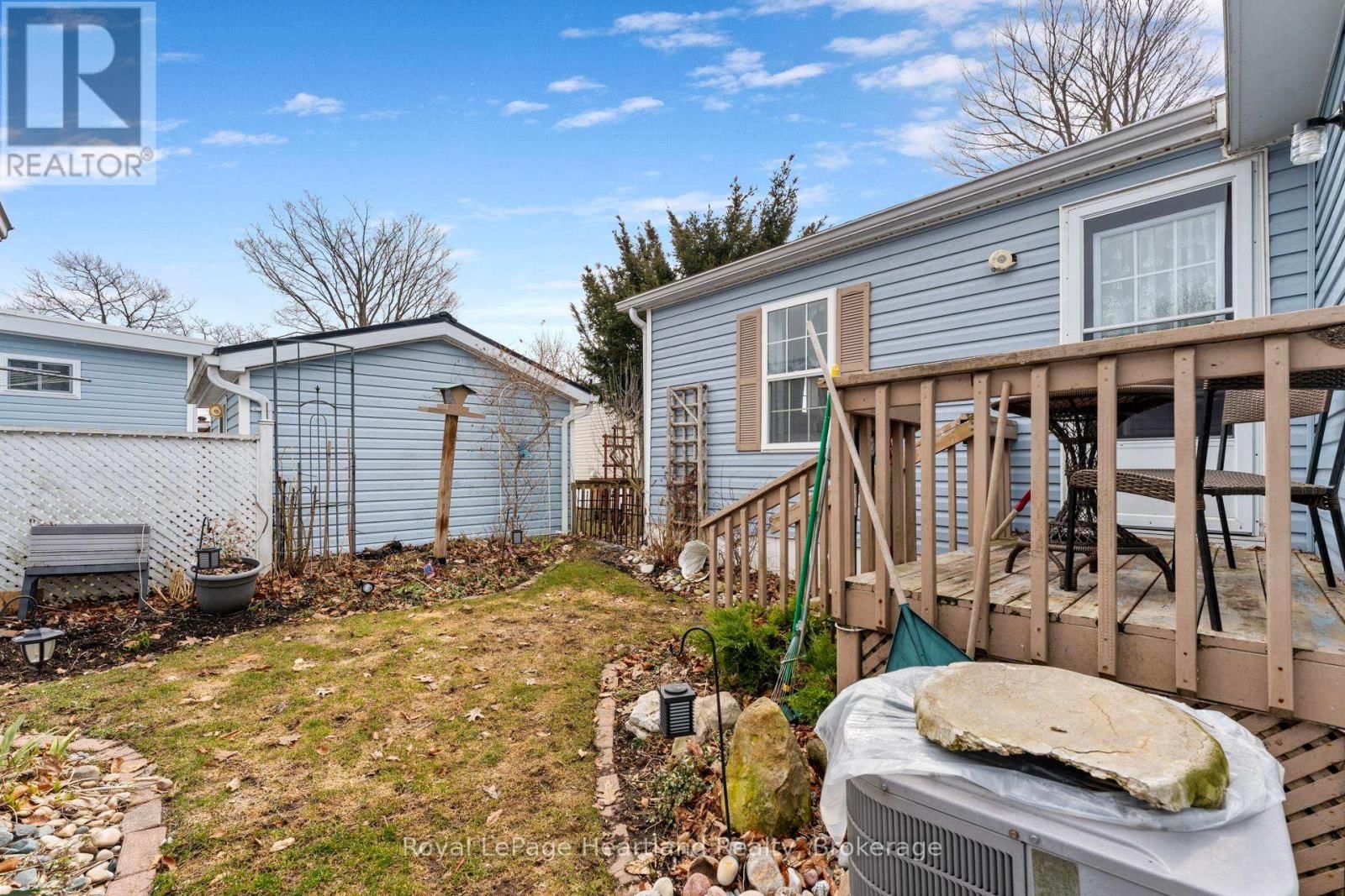 12 IROQUOIS LANE Image 26