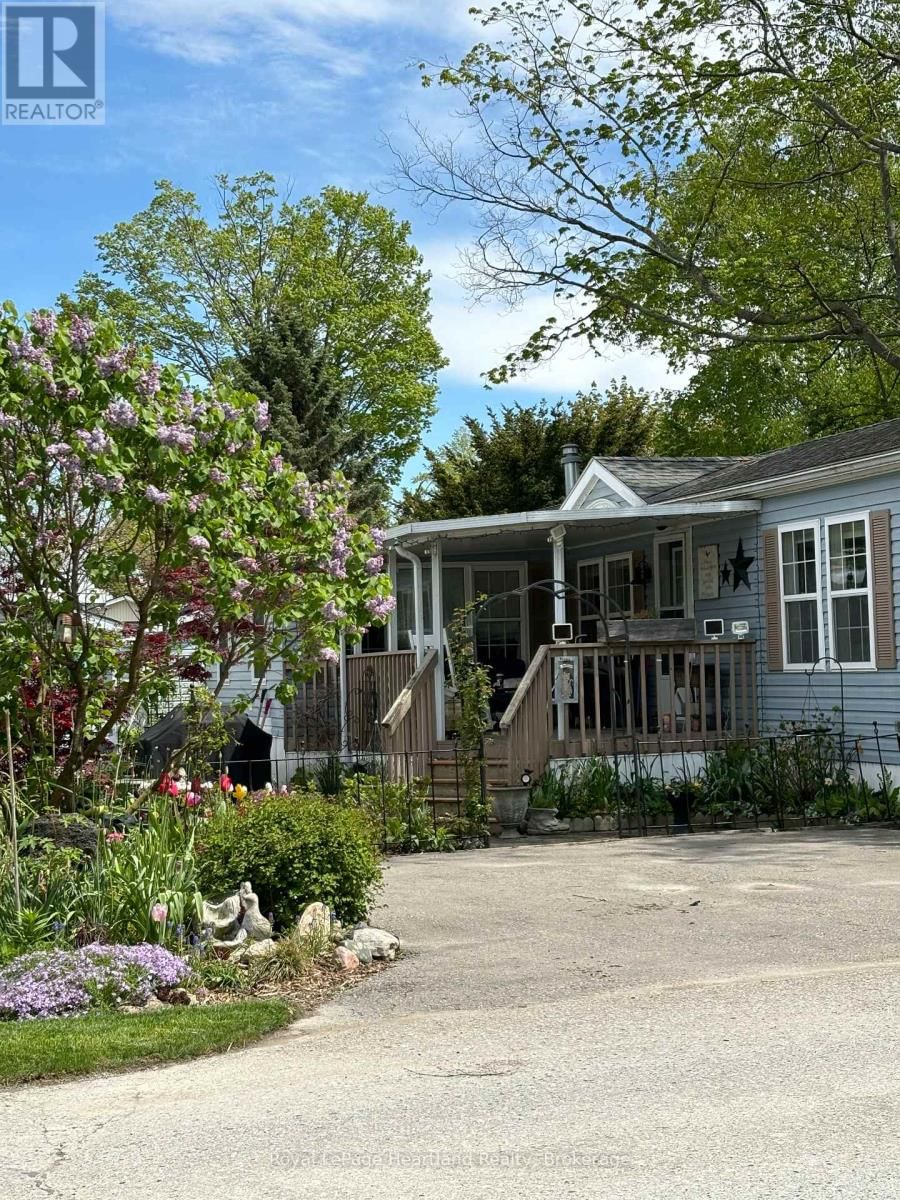 12 IROQUOIS LANE Image 3