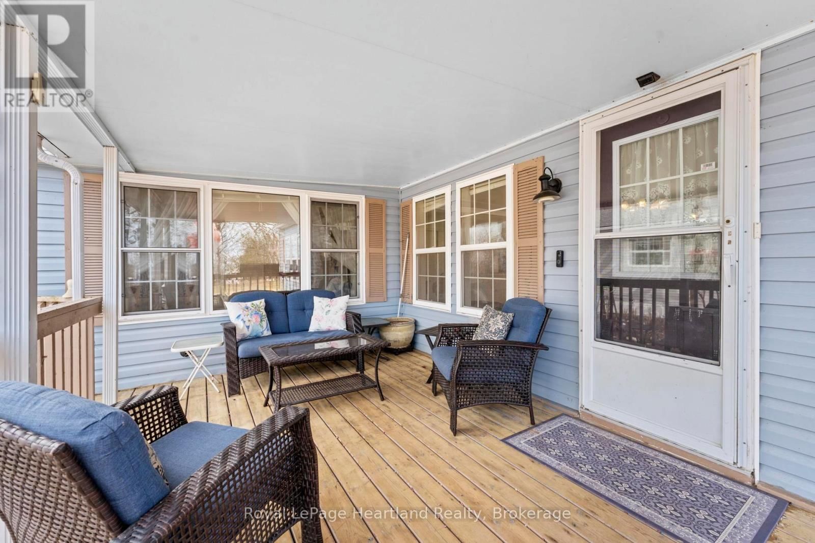 12 IROQUOIS LANE Image 5