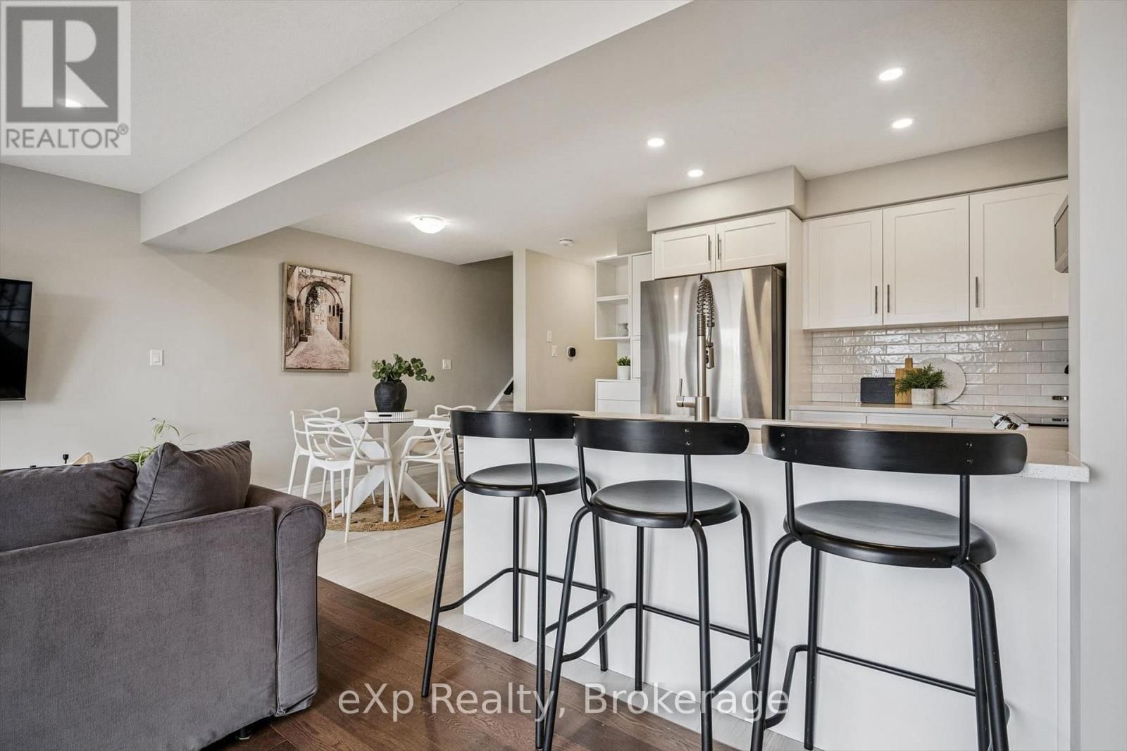 54 MIRANDA PATH Image 11