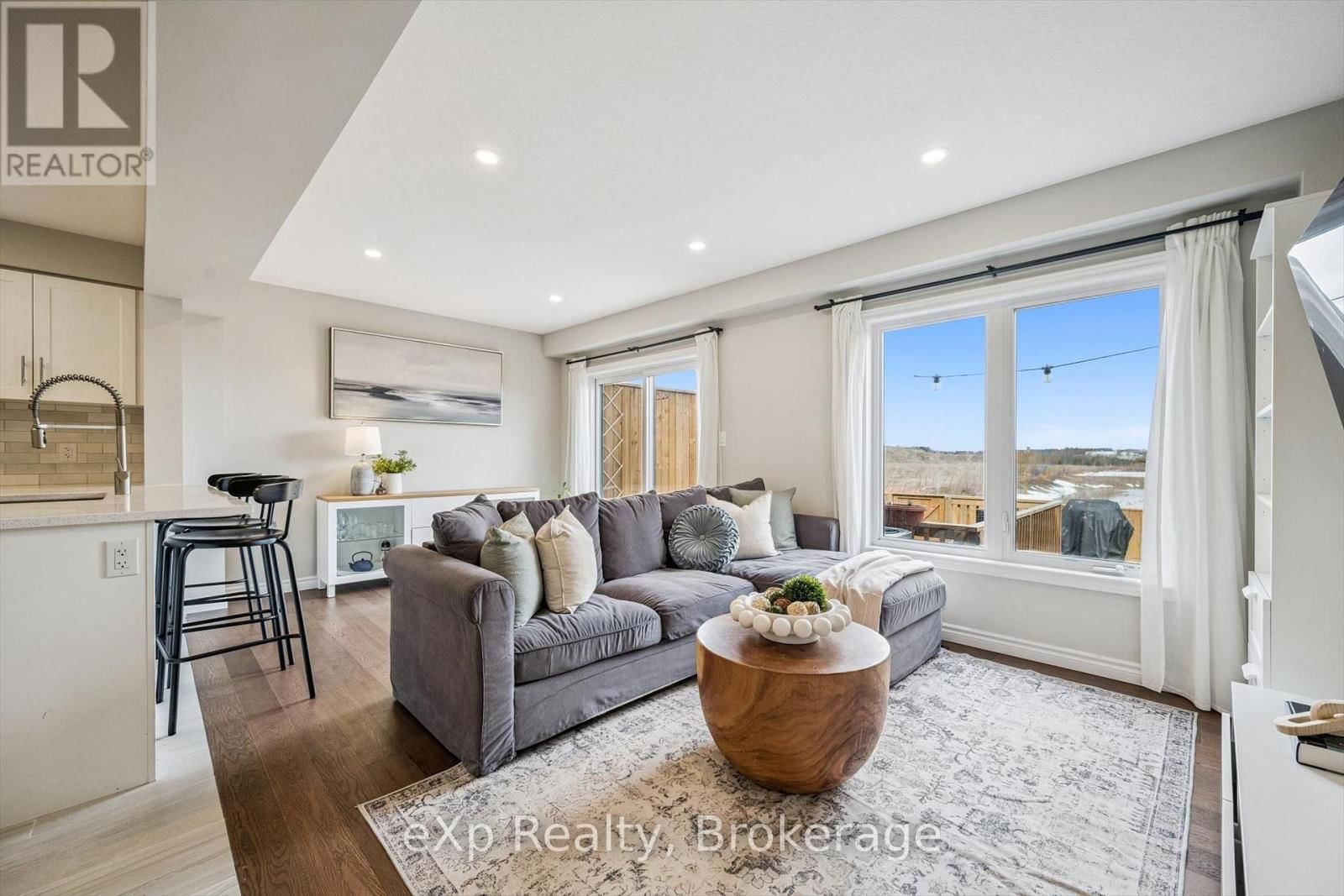 54 MIRANDA PATH Image 15