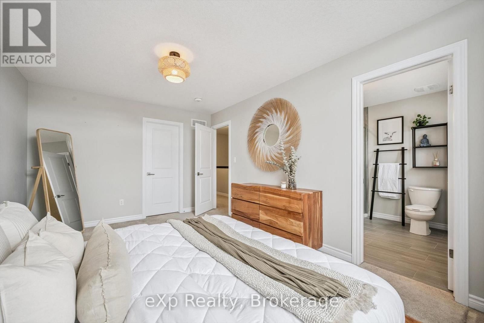 54 MIRANDA PATH Image 22