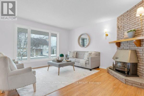 126 HARBOUR STREET Image 7