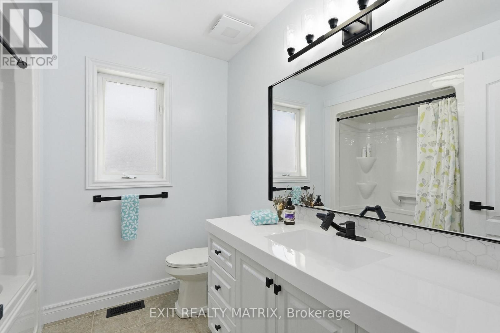 19 DIGNARD STREET Image 20