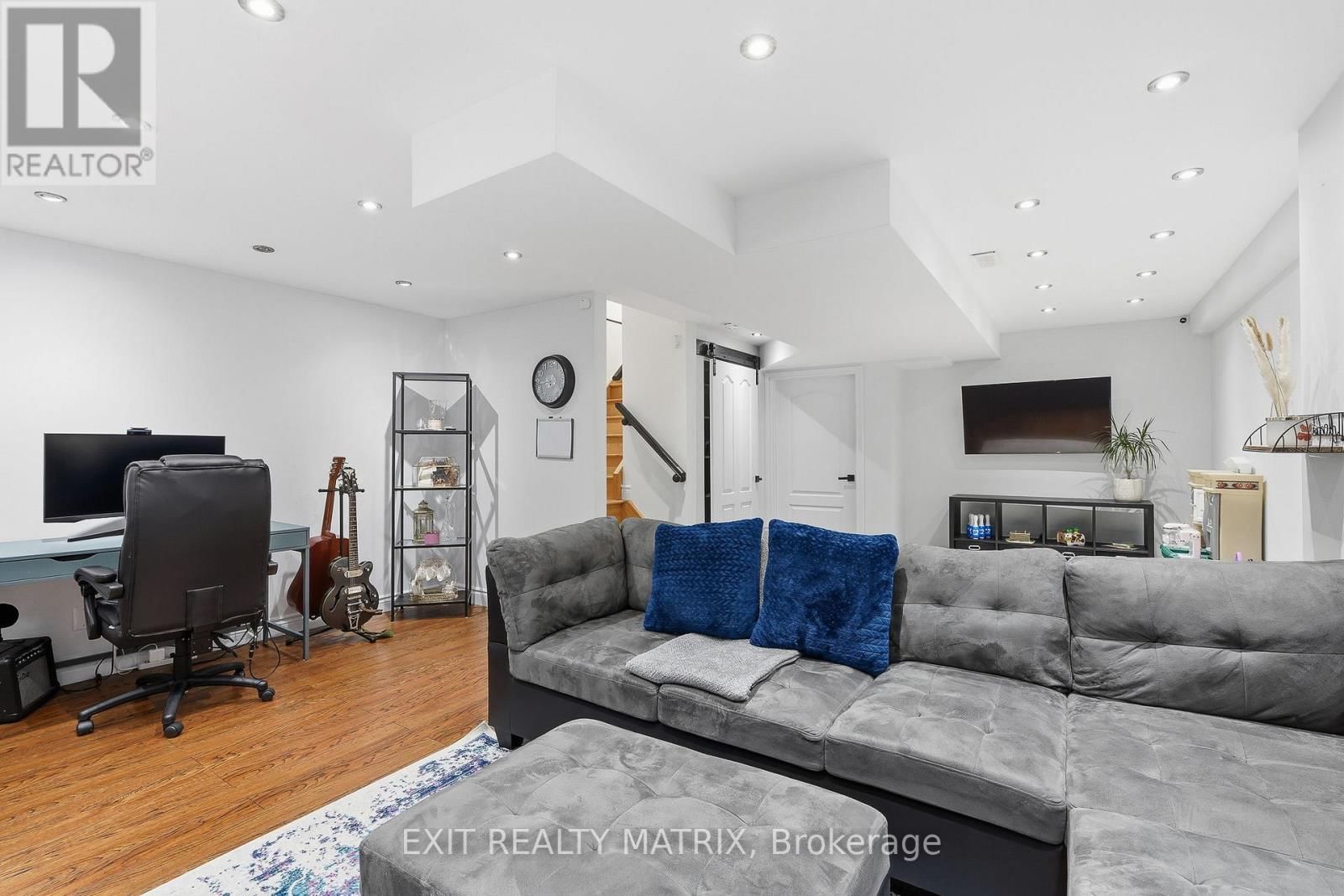 19 DIGNARD STREET Image 28