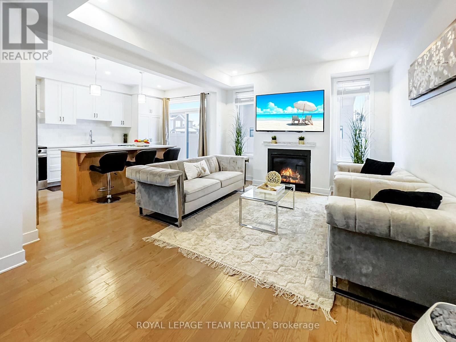 223 TURNBUCKLE CRESCENT Image 10