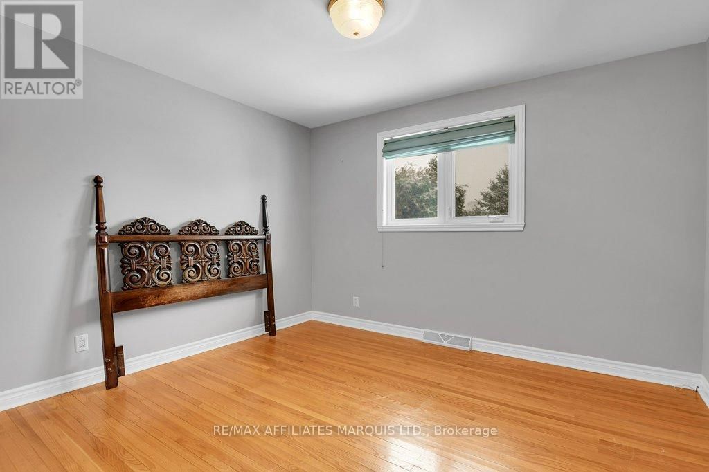 784 IROQUOIS DRIVE Image 18