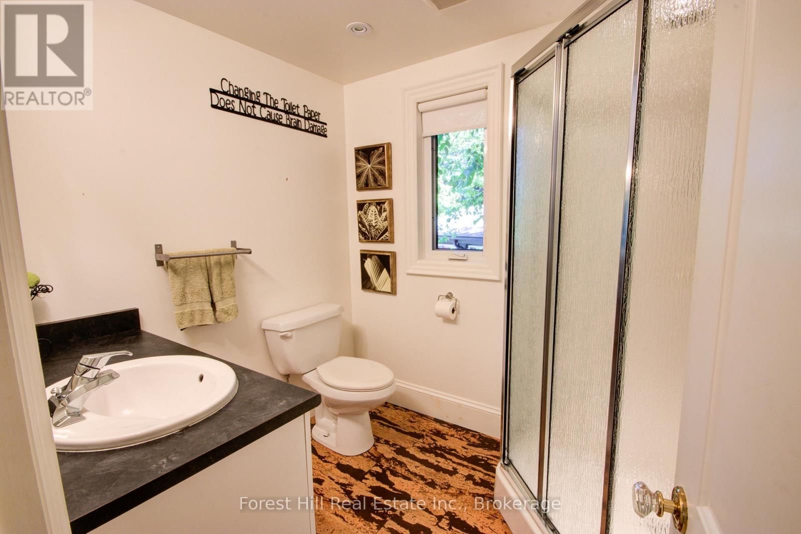 21 LAKEVIEW CRESCENT Image 42