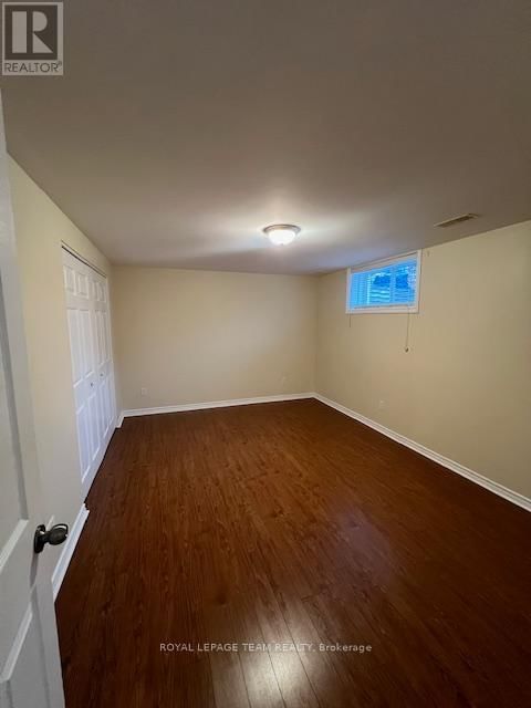 B - 685 EVERLASTING CRESCENT Image 11