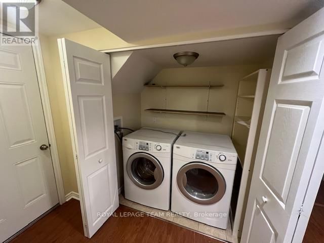 B - 685 EVERLASTING CRESCENT Image 14