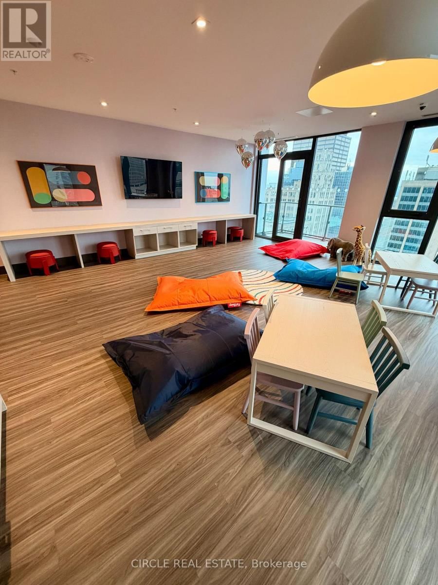 2606 - 75 JAMES STREET SOUTH STREET Image 19