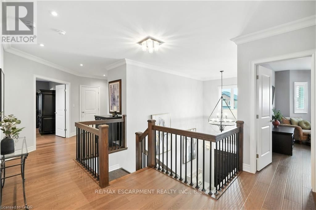 103 LAMPMAN DRIVE Image 26