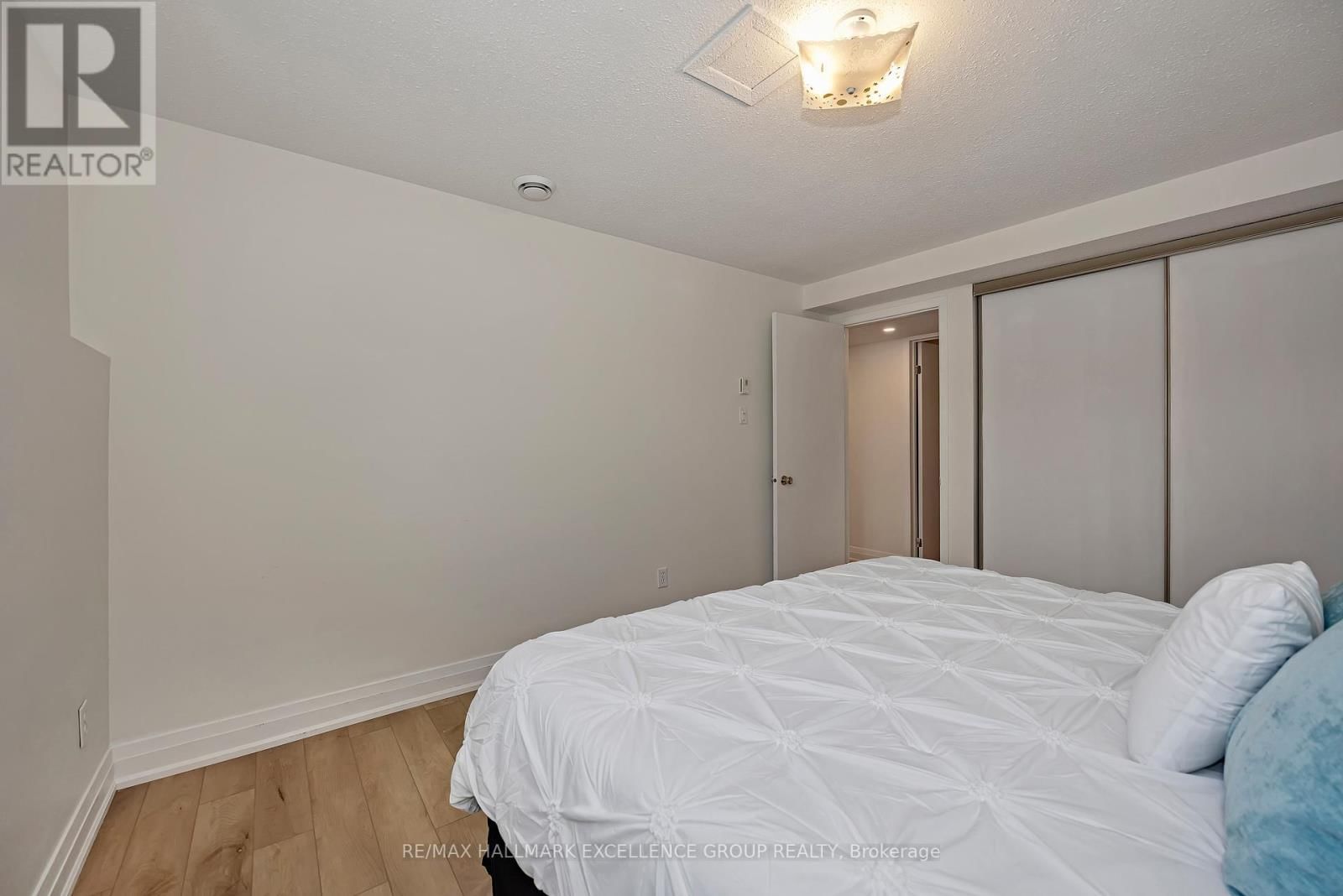 1203 ST JACQUES STREET Image 32