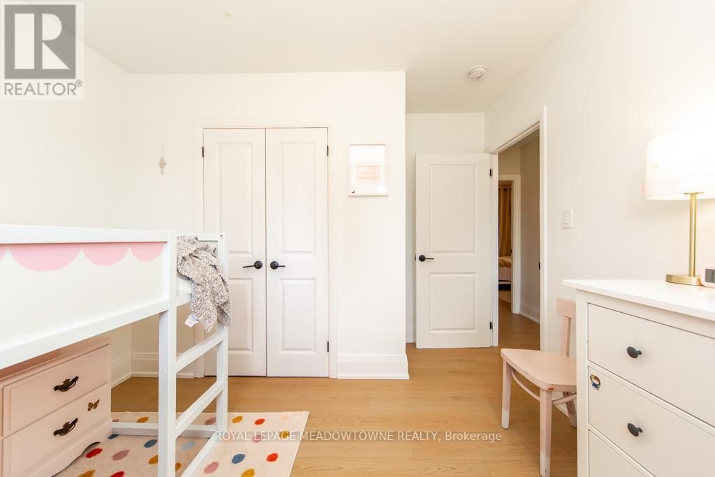 64 DUMBARTON STREET Image 25