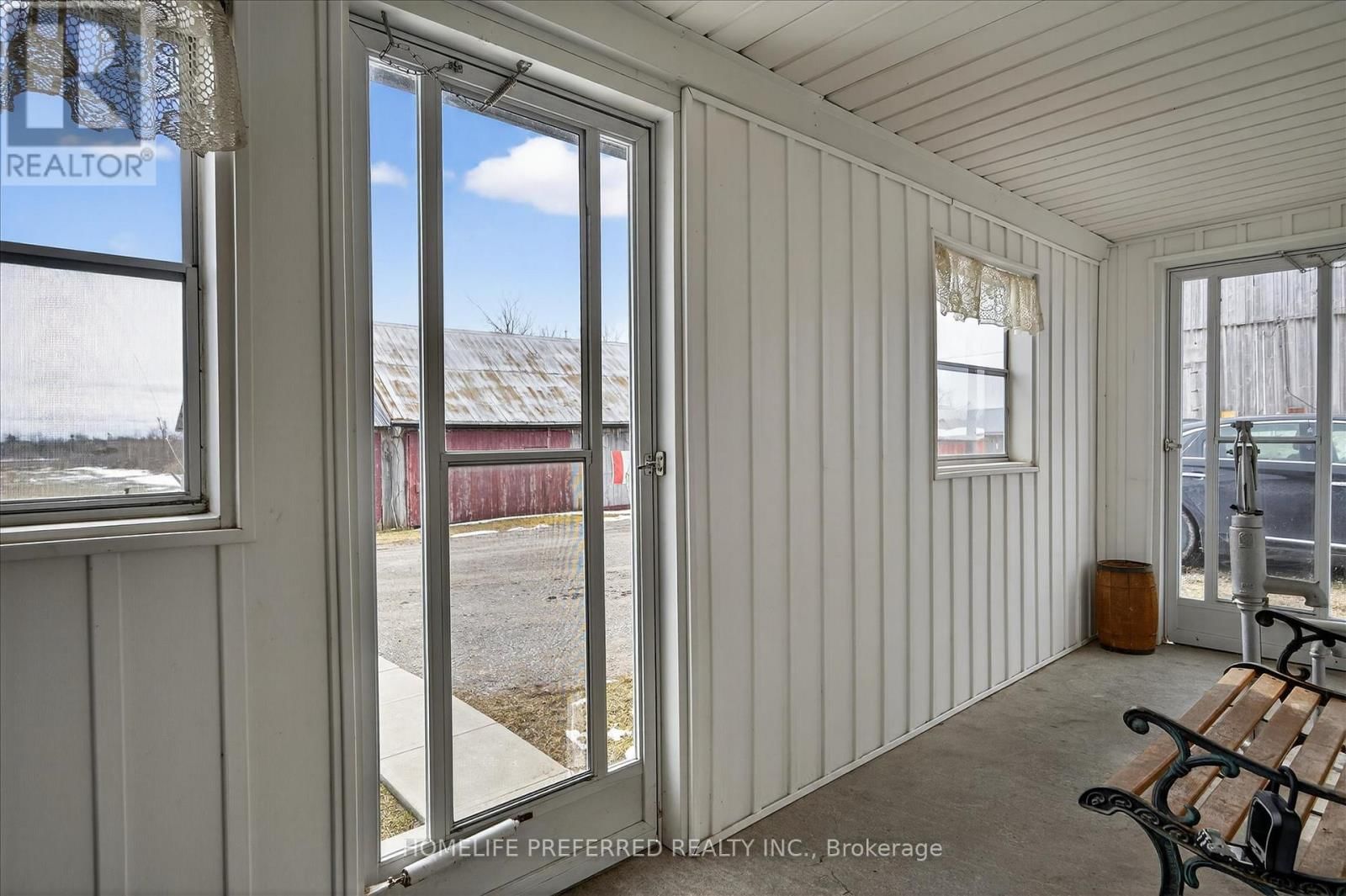 2758 28 HIGHWAY Image 10