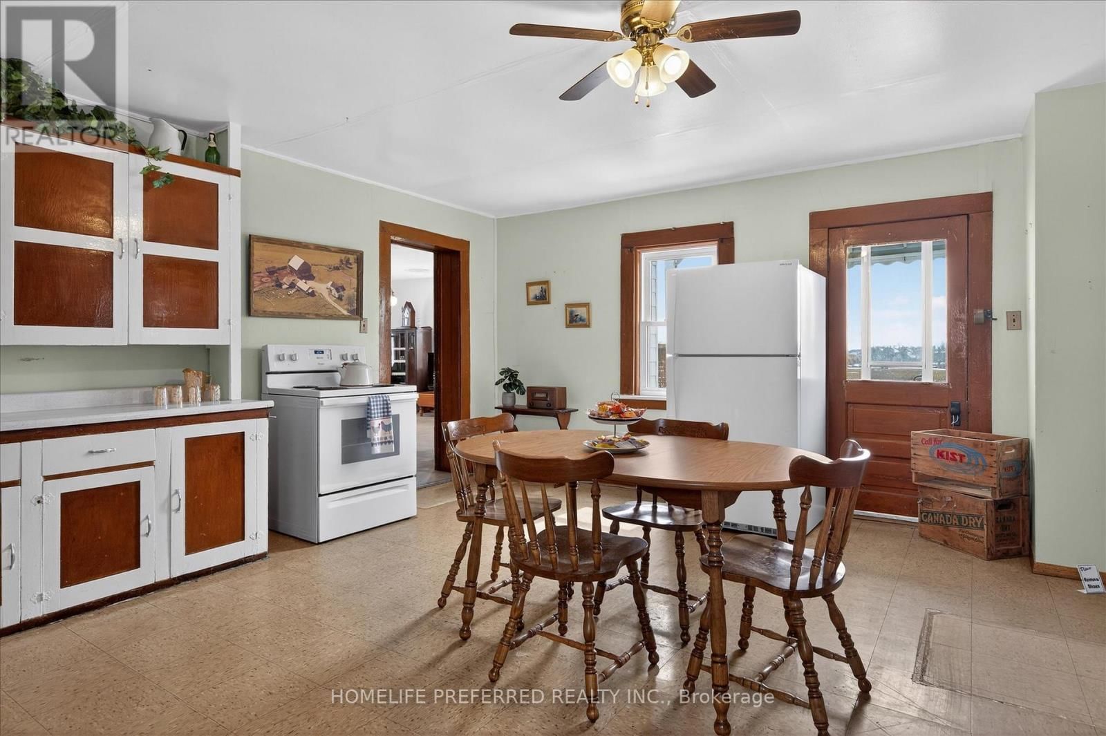 2758 28 HIGHWAY Image 13