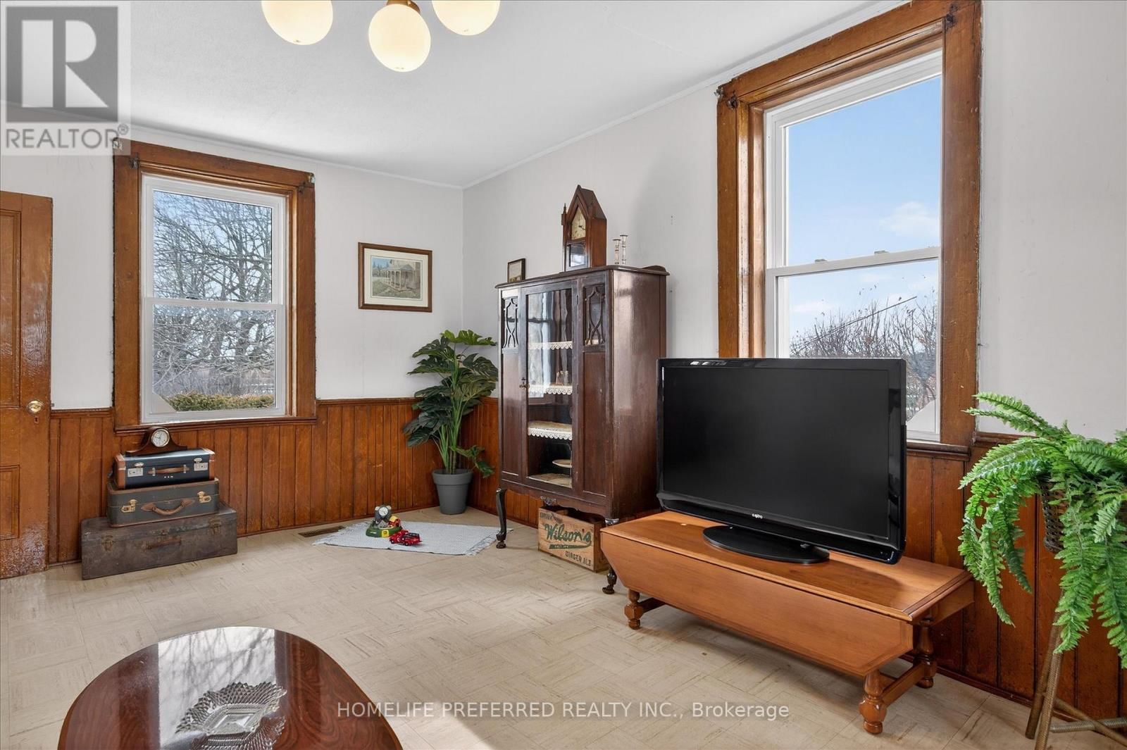 2758 28 HIGHWAY Image 20