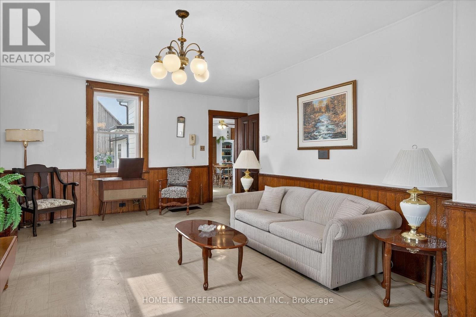 2758 28 HIGHWAY Image 22