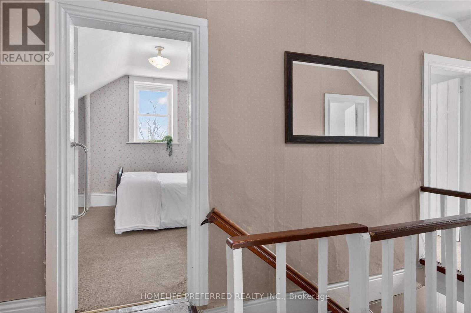 2758 28 HIGHWAY Image 27