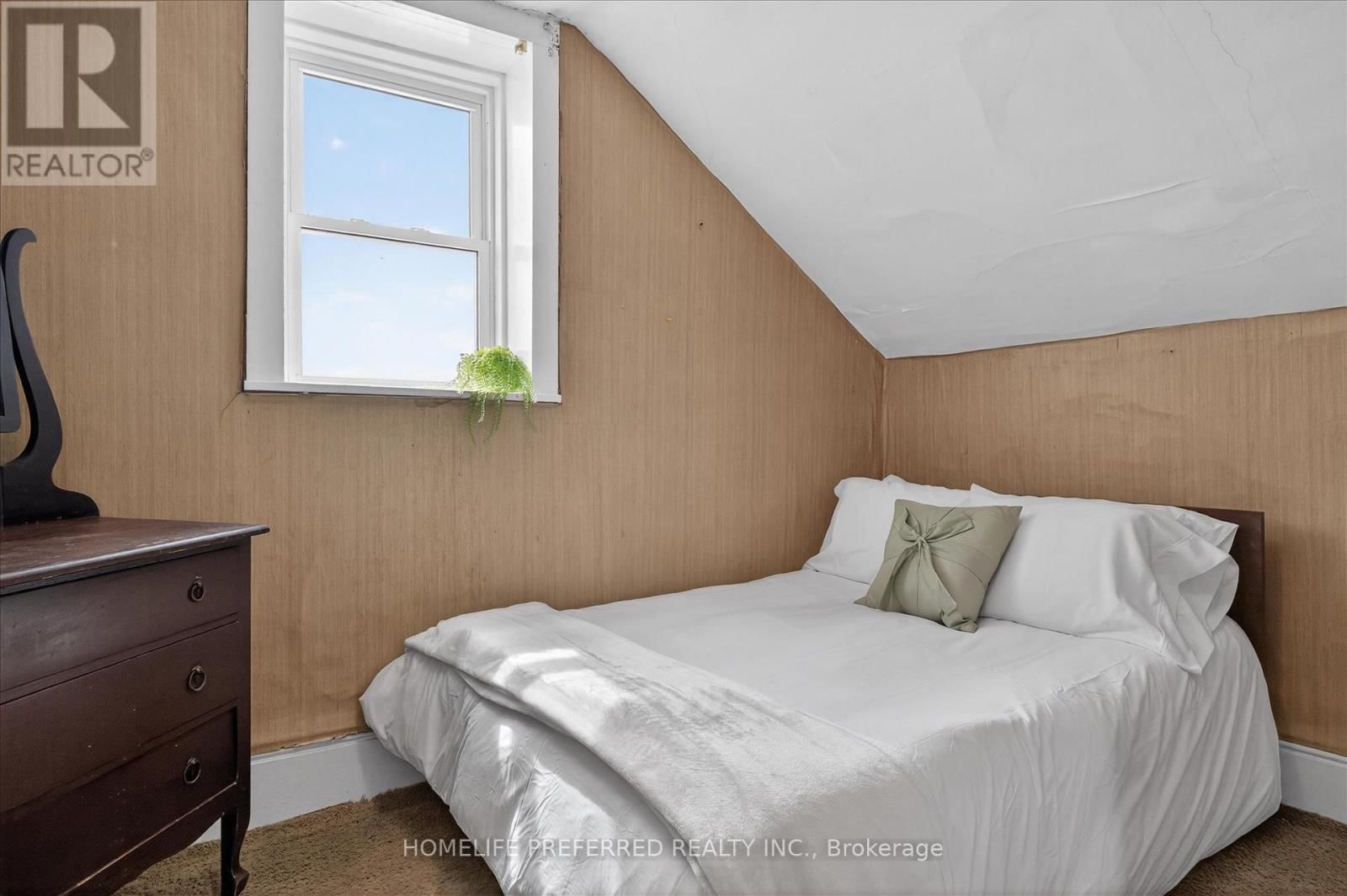 2758 28 HIGHWAY Image 33