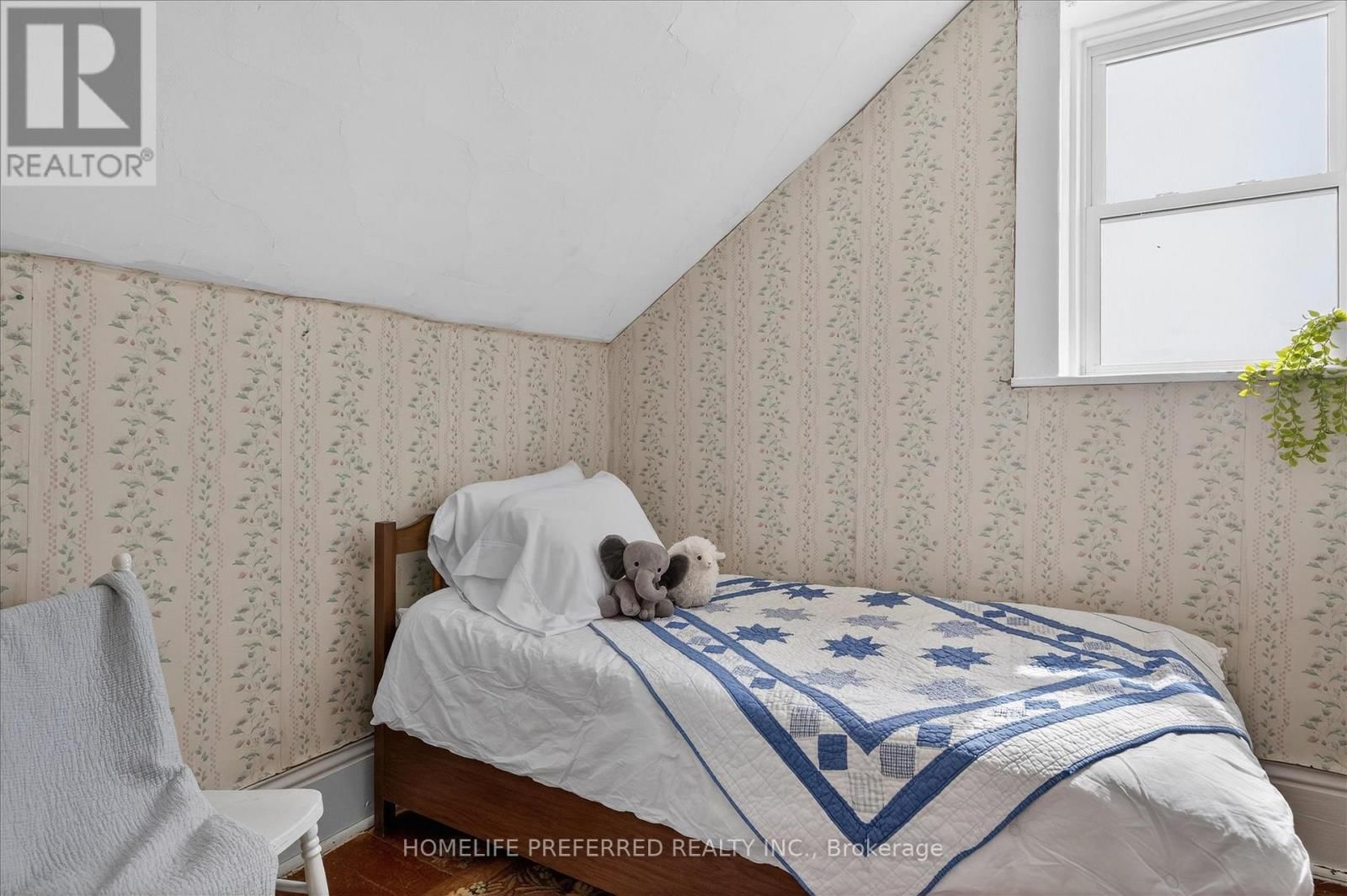 2758 28 HIGHWAY Image 35