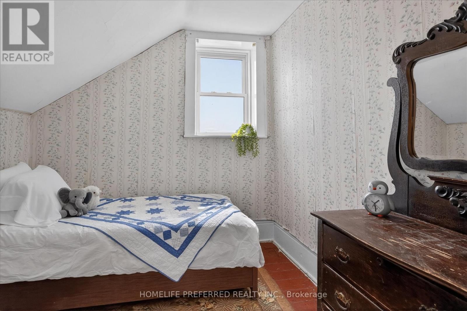 2758 28 HIGHWAY Image 36