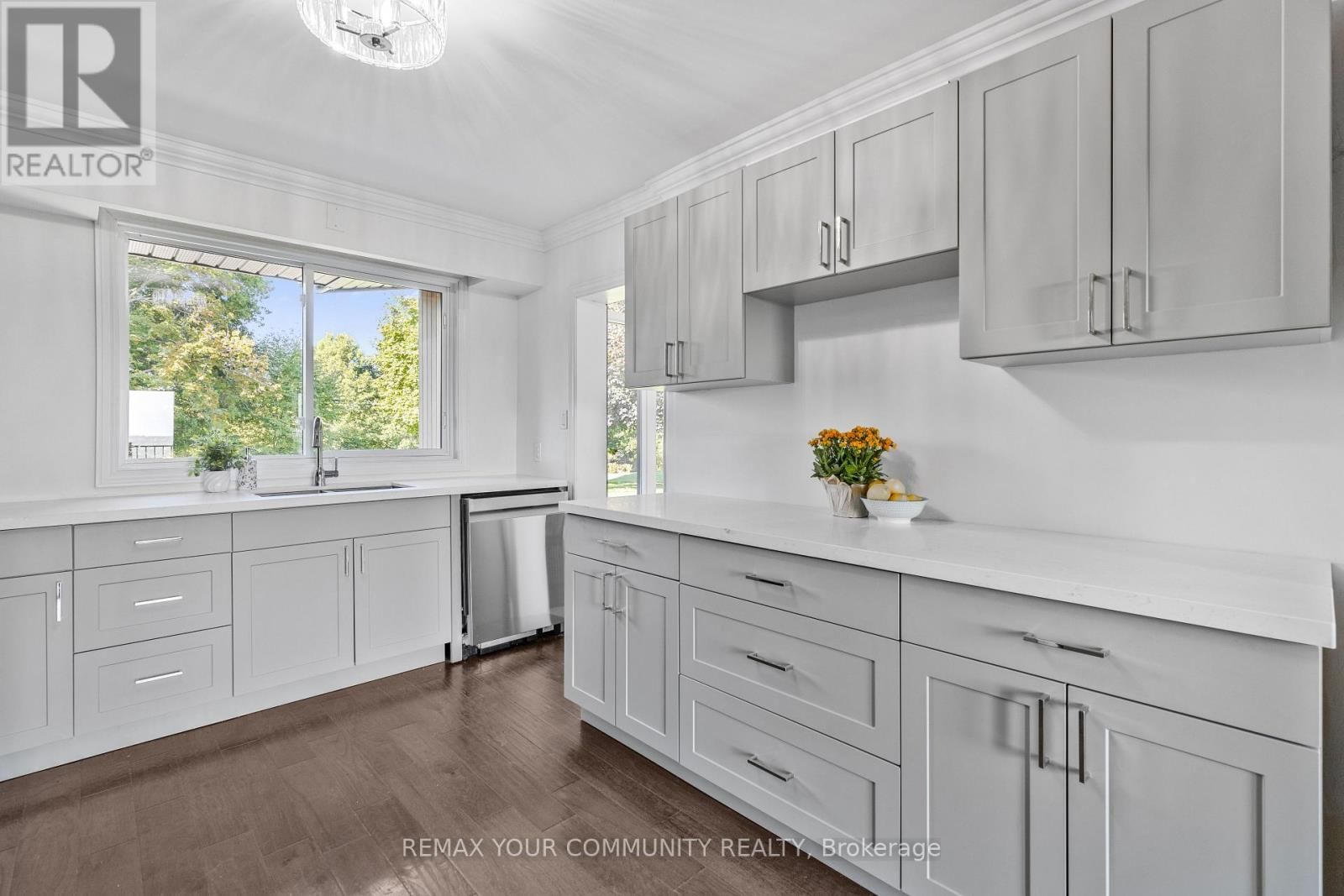 50 OAK AVENUE Image 18