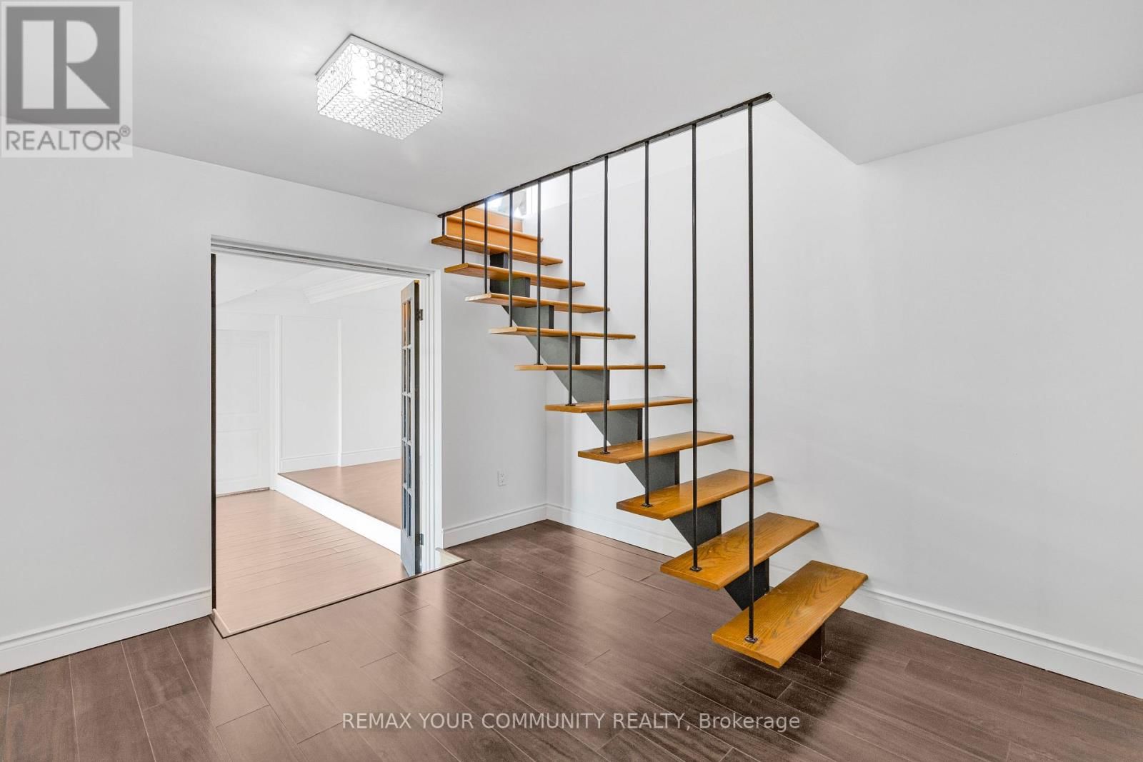 50 OAK AVENUE Image 20