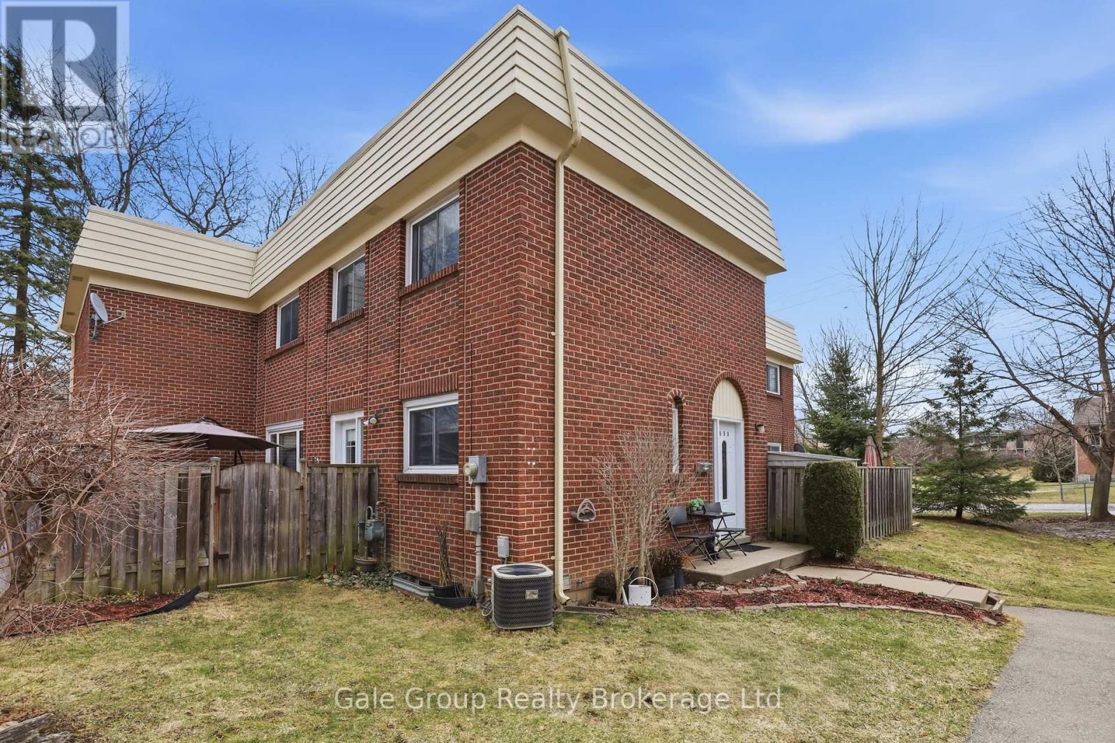 599 GAINSBOROUGH ROAD Image 1