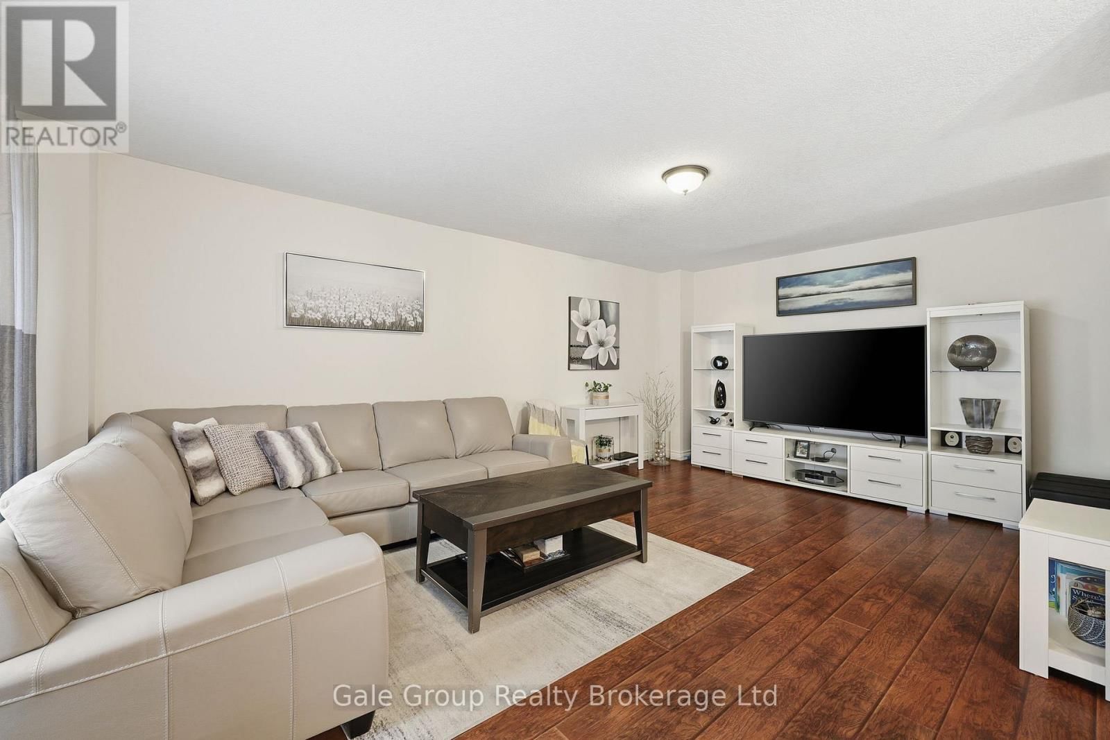 599 GAINSBOROUGH ROAD Image 17