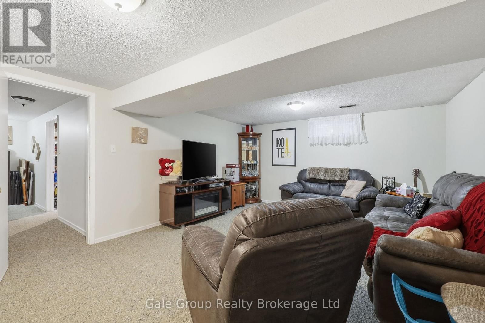 599 GAINSBOROUGH ROAD Image 38