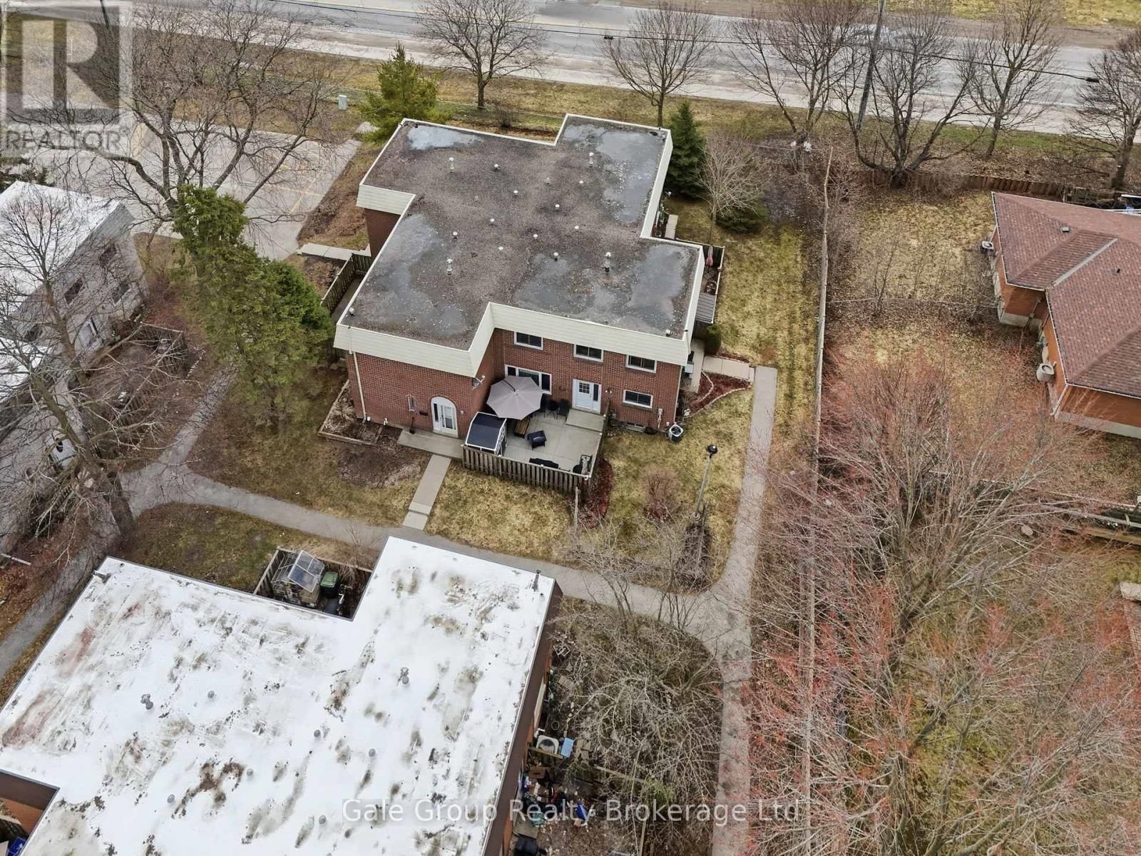 599 GAINSBOROUGH ROAD Image 8