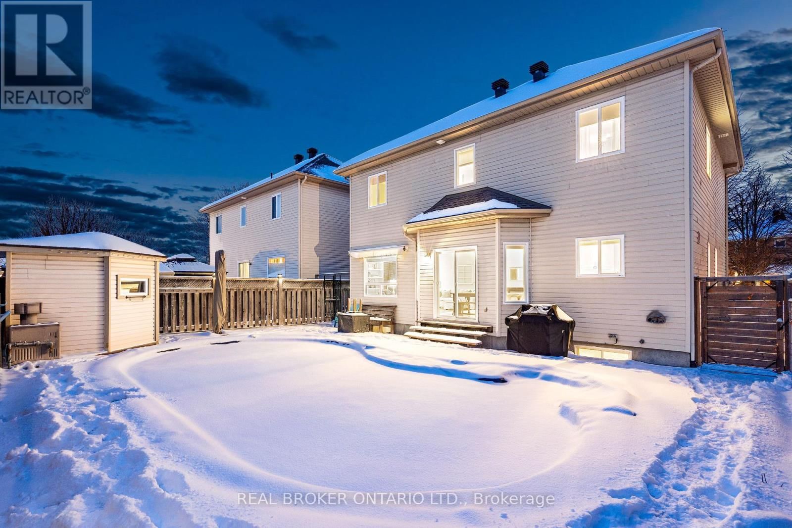 41 GOLDER'S GREEN LANE Image 42