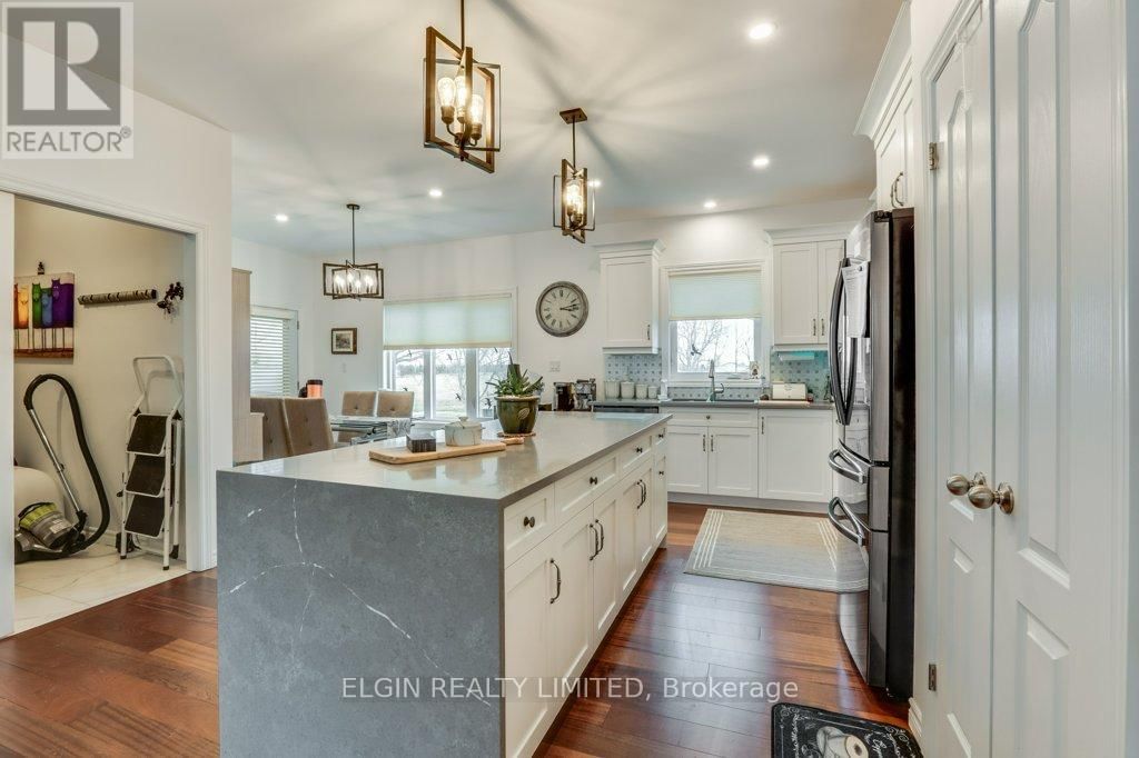 167 ELGIN STREET Image 14