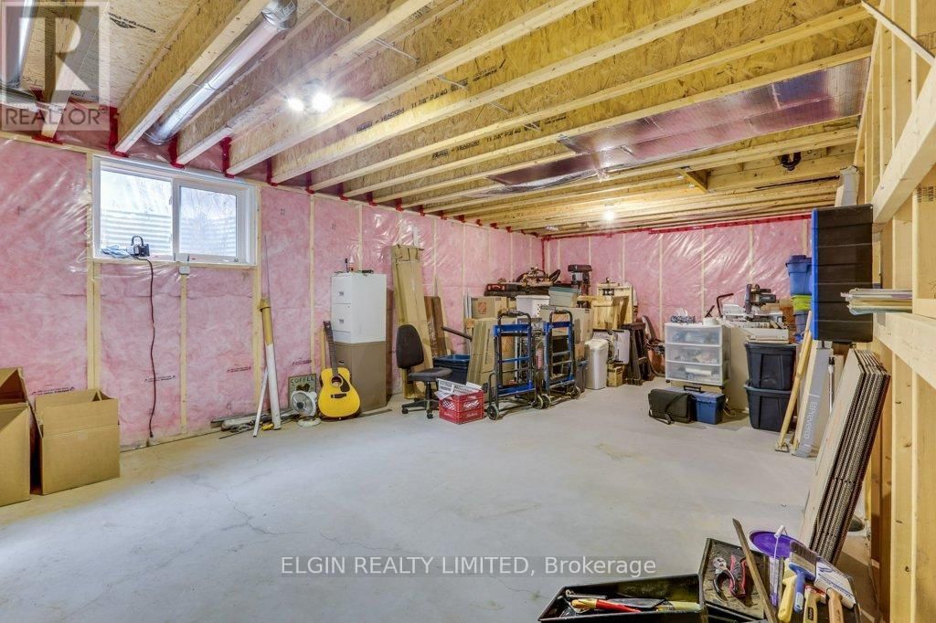 167 ELGIN STREET Image 31