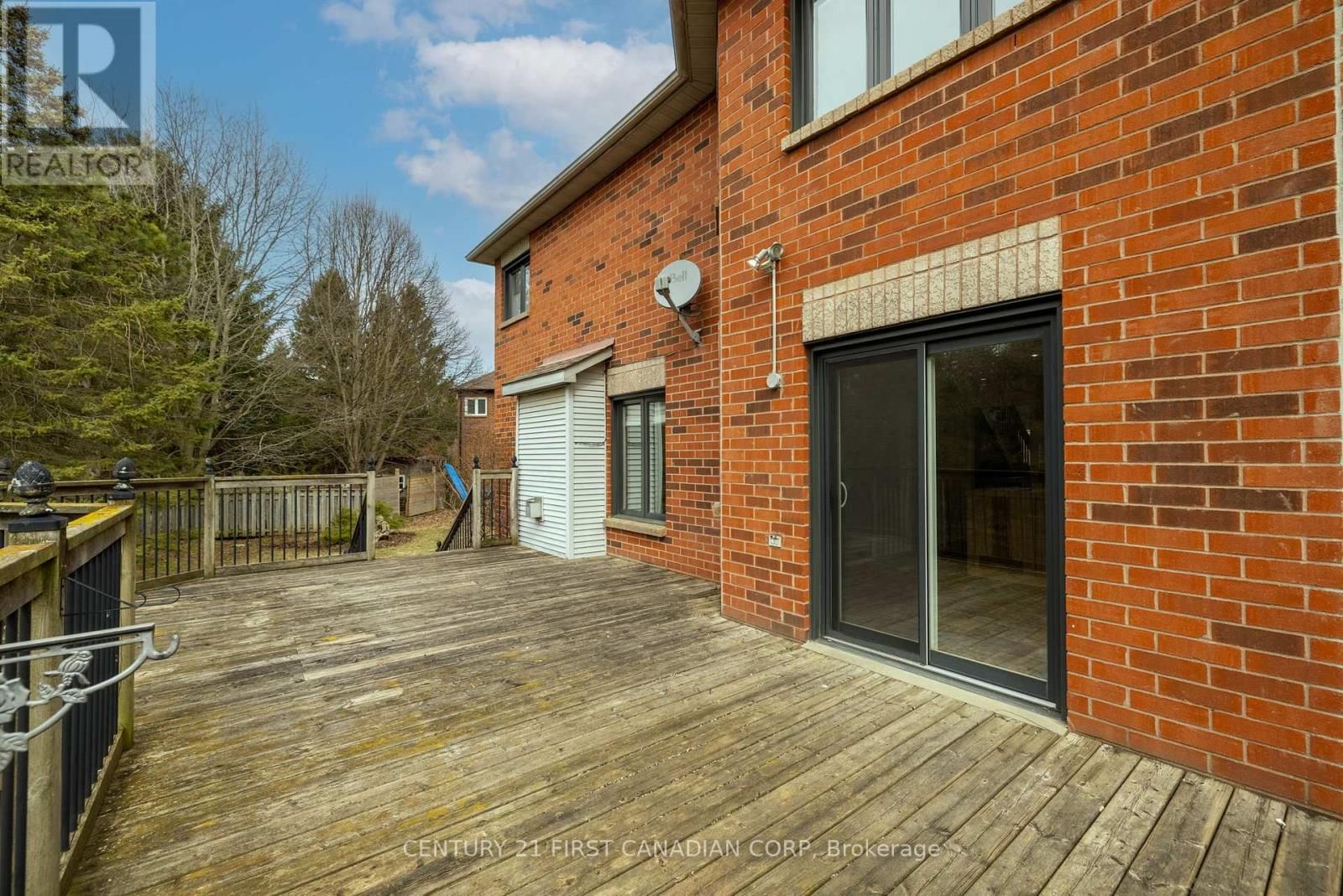 8 CLAIRE COURT Image 46