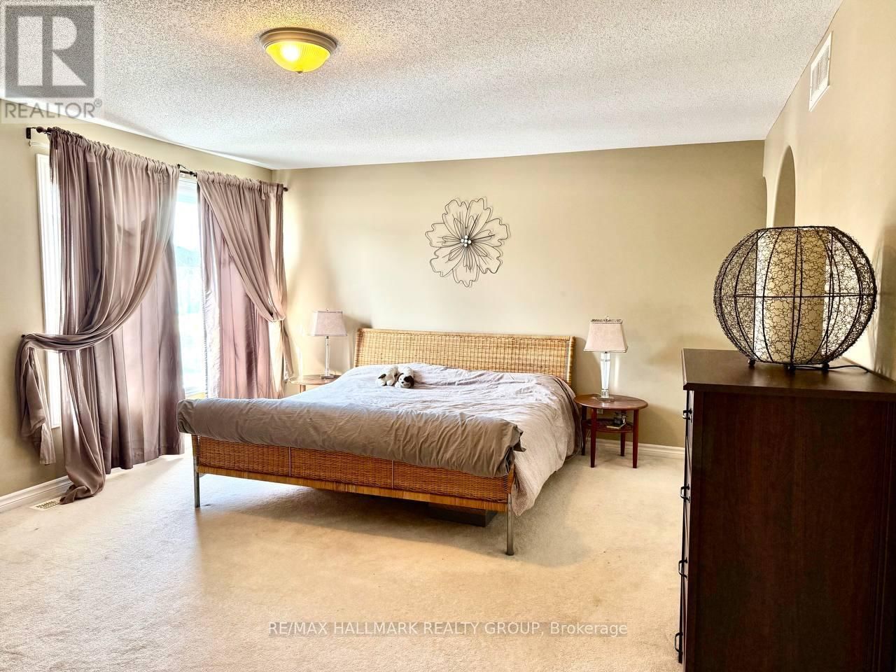 9 BLACKSHIRE CIRCLE SOUTH Image 11