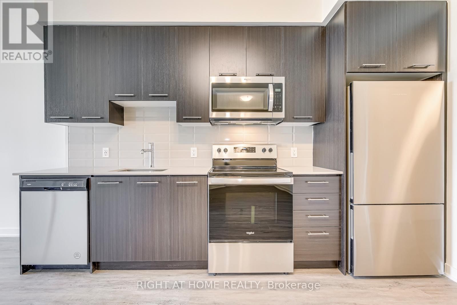 1103 - 385 WINSTON ROAD Image 10