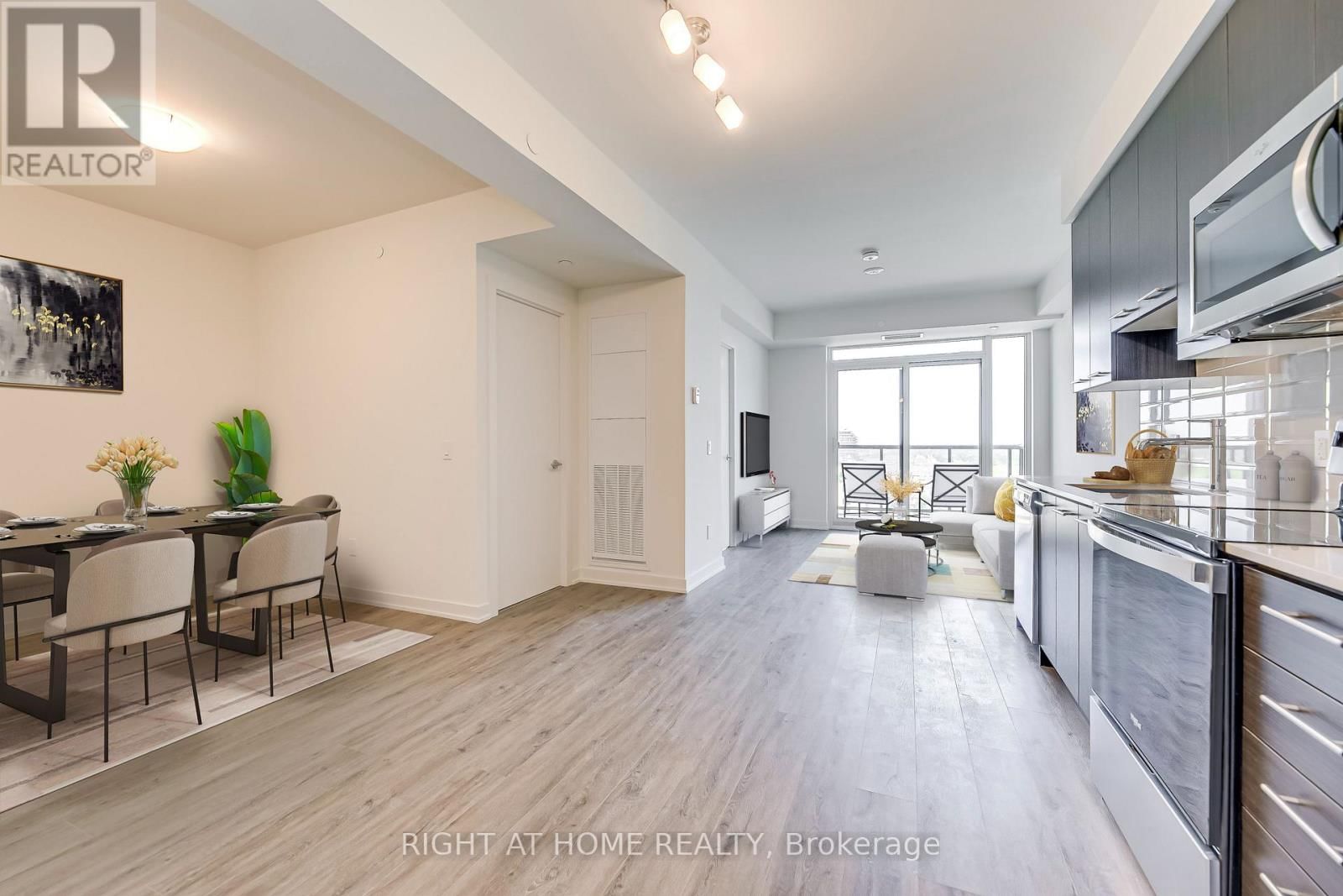 1103 - 385 WINSTON ROAD Image 7