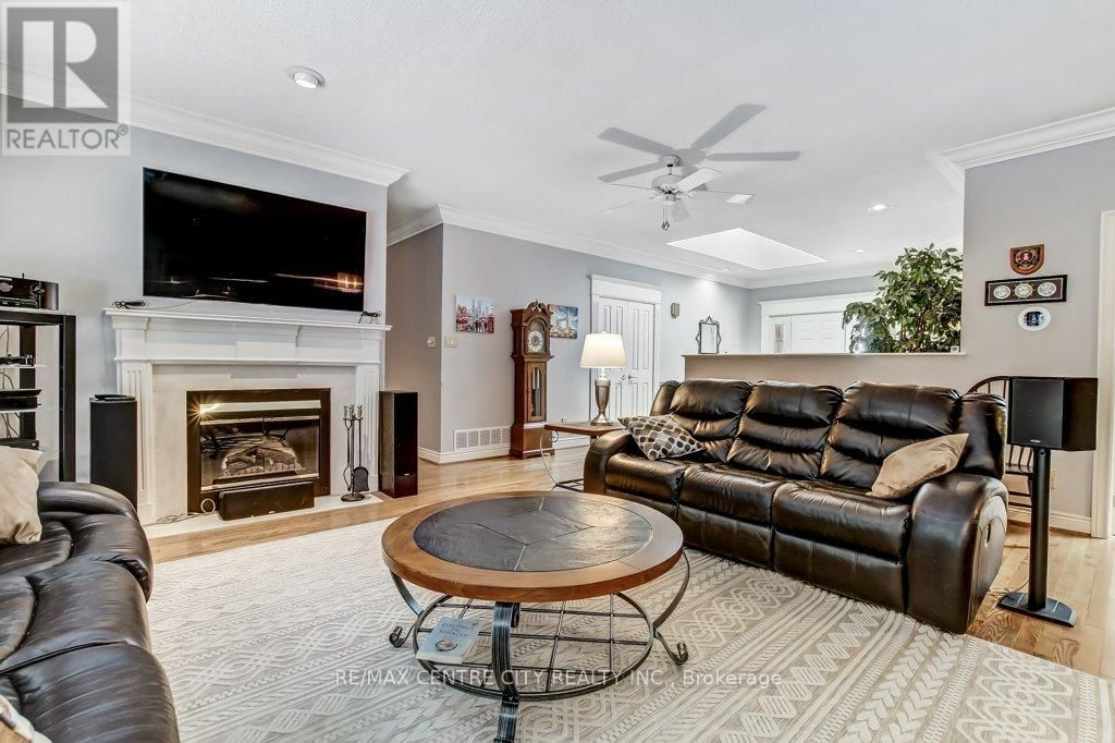 27 - 1200 RIVERSIDE DRIVE Image 15