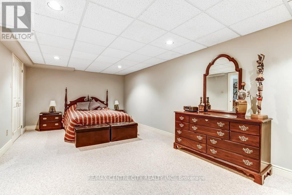 27 - 1200 RIVERSIDE DRIVE Image 30